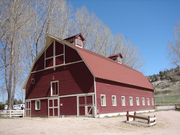 eq-center-red-barn-600x450 Equestrian Center Barn